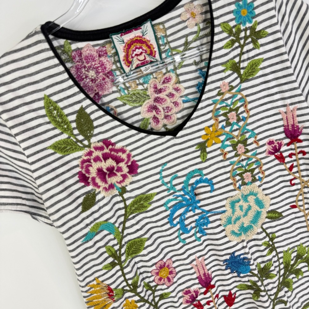 Johnny Was Sheri Everyday Stripe Tee Womens S Black White Floral Embroidered Top